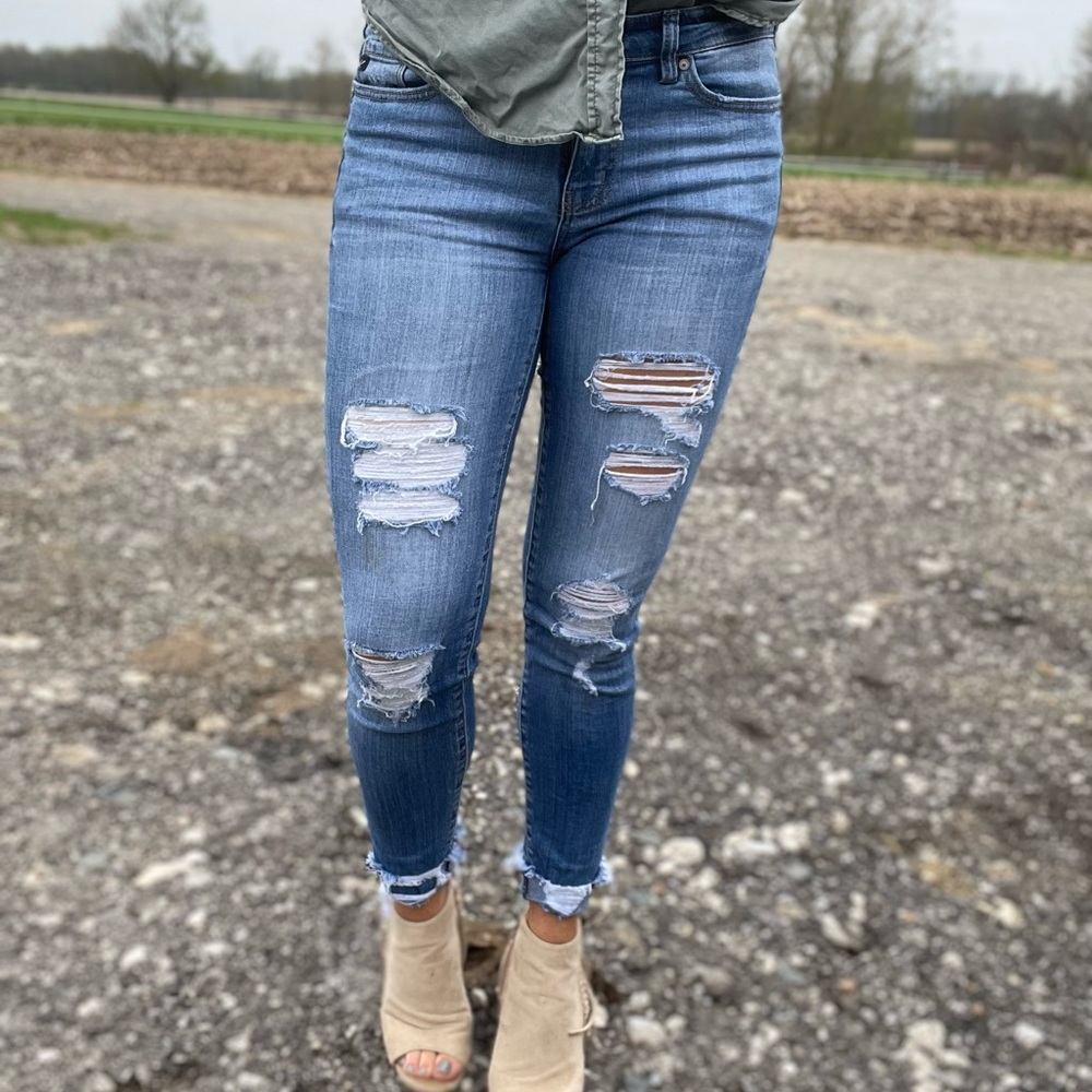 KanCan Mid Rise Skinny Distressed Ankle Jeans